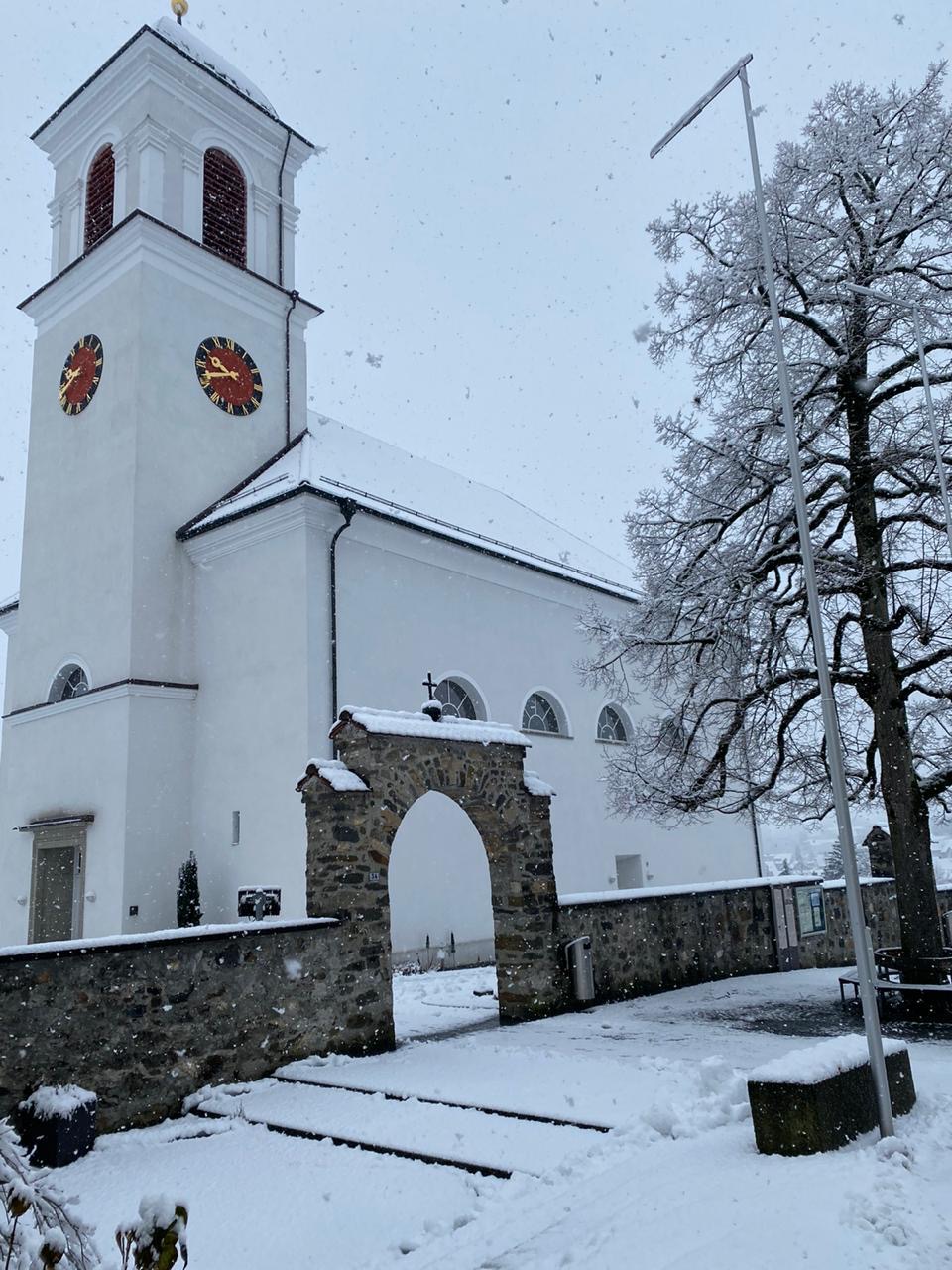 Kirche-Mauren-Winter.jpeg