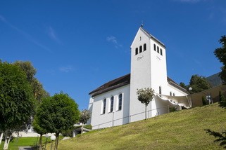 Theresienkirche.jpg